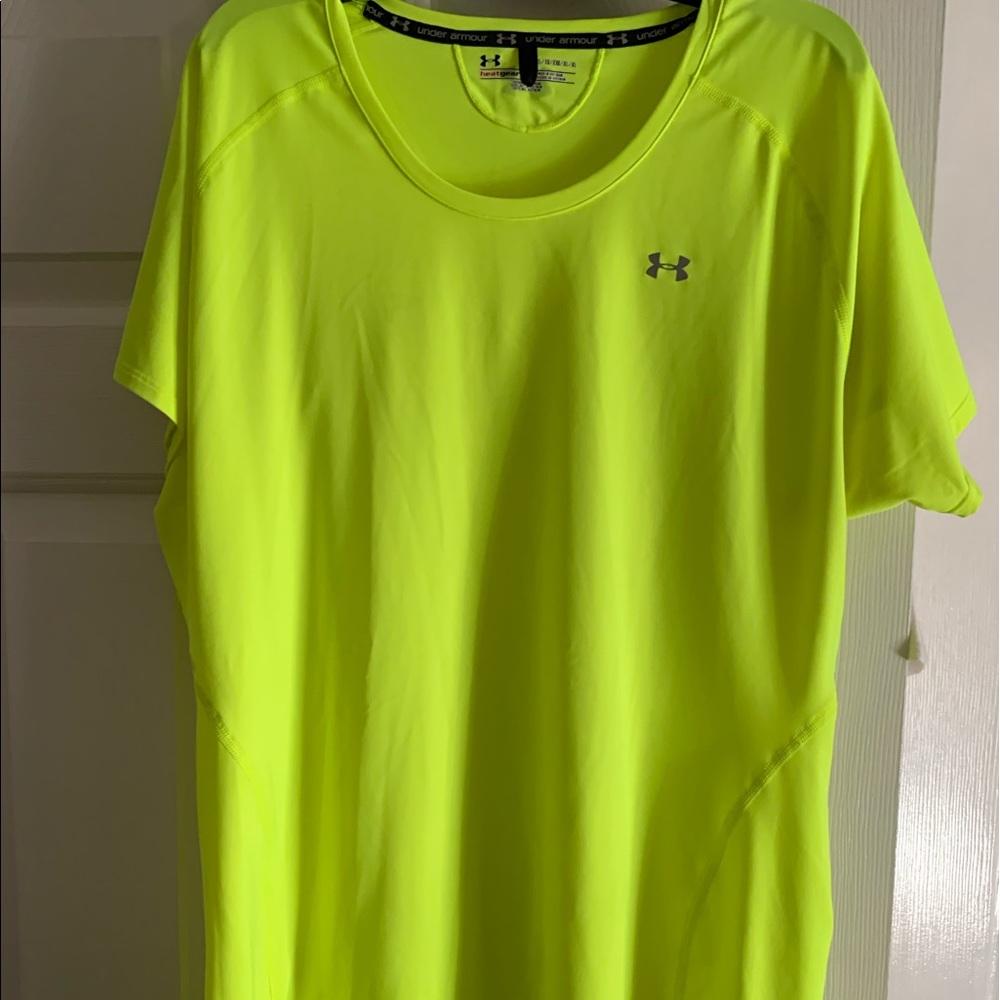 Under Armour dry fit tee. XL